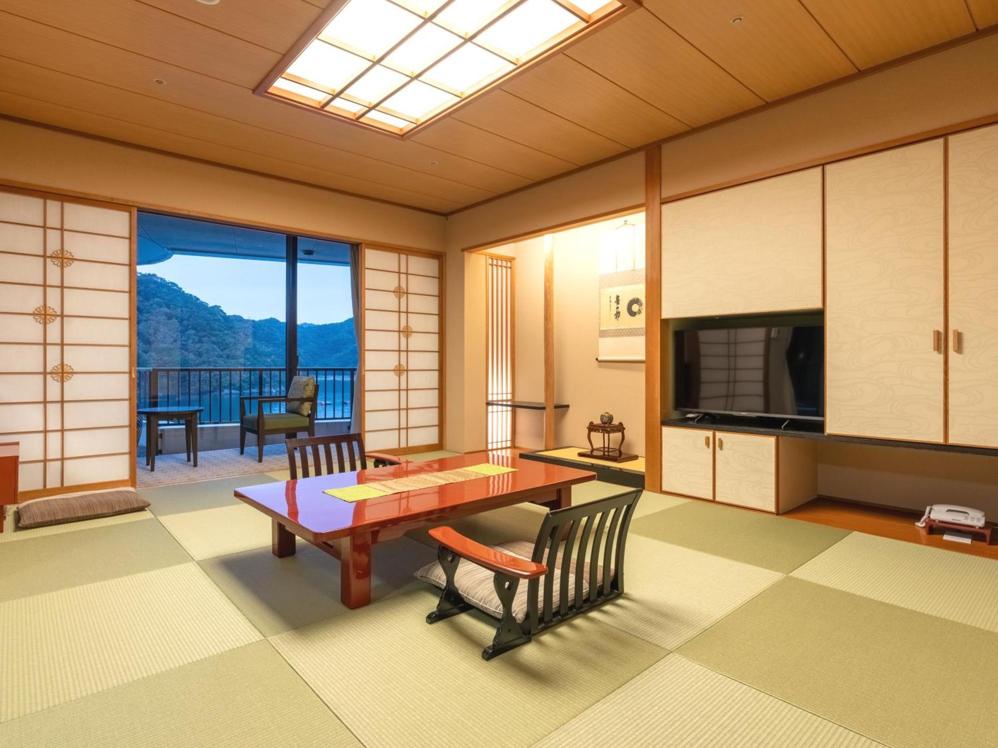Kumano-Bettei Nakanoshima Nachikatsuura Buitenkant foto